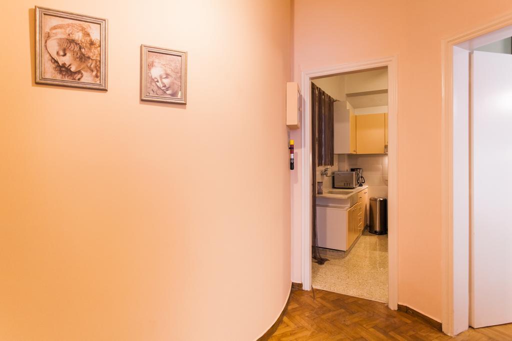 Charming Acropolis Metro Station Apartment, Clean And Cozy أثينا المظهر الخارجي الصورة