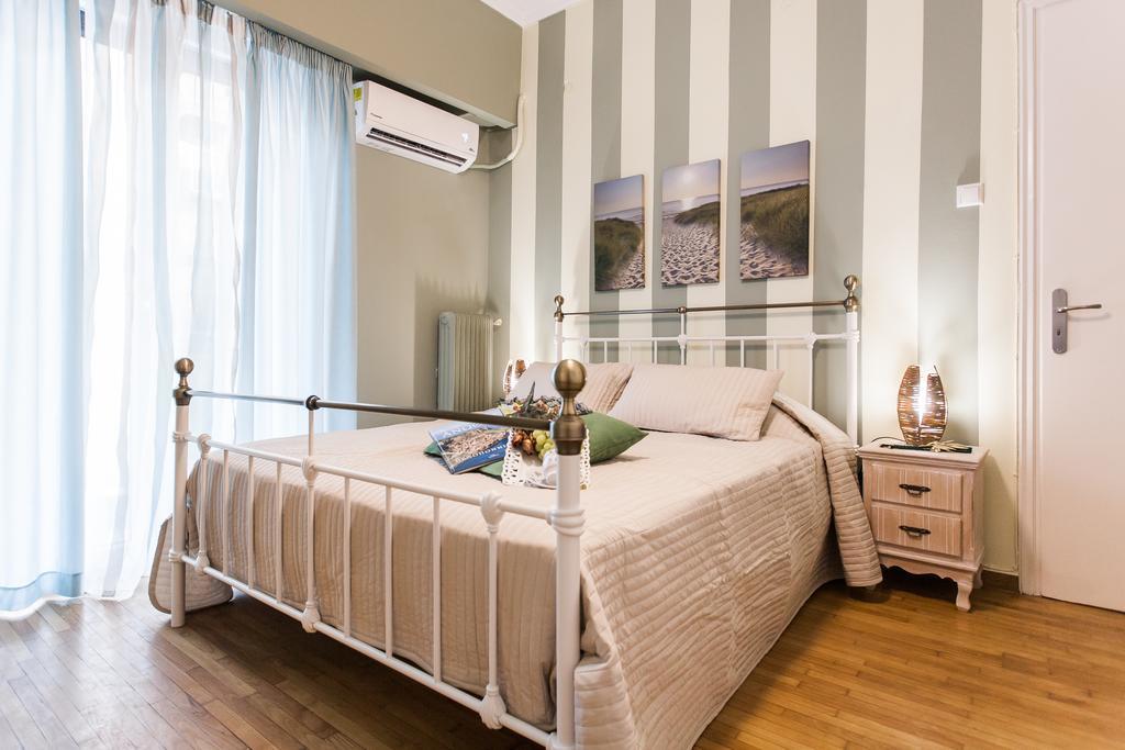 Charming Acropolis Metro Station Apartment, Clean And Cozy أثينا المظهر الخارجي الصورة